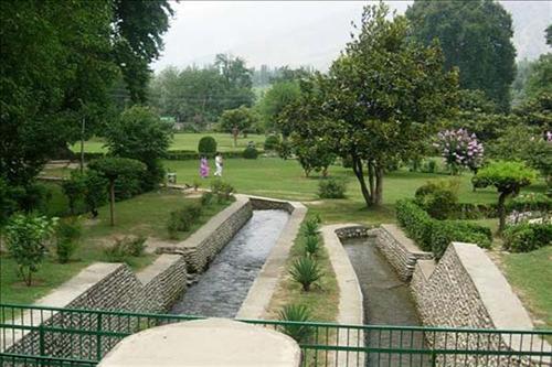 Harwan Garden Srinagar